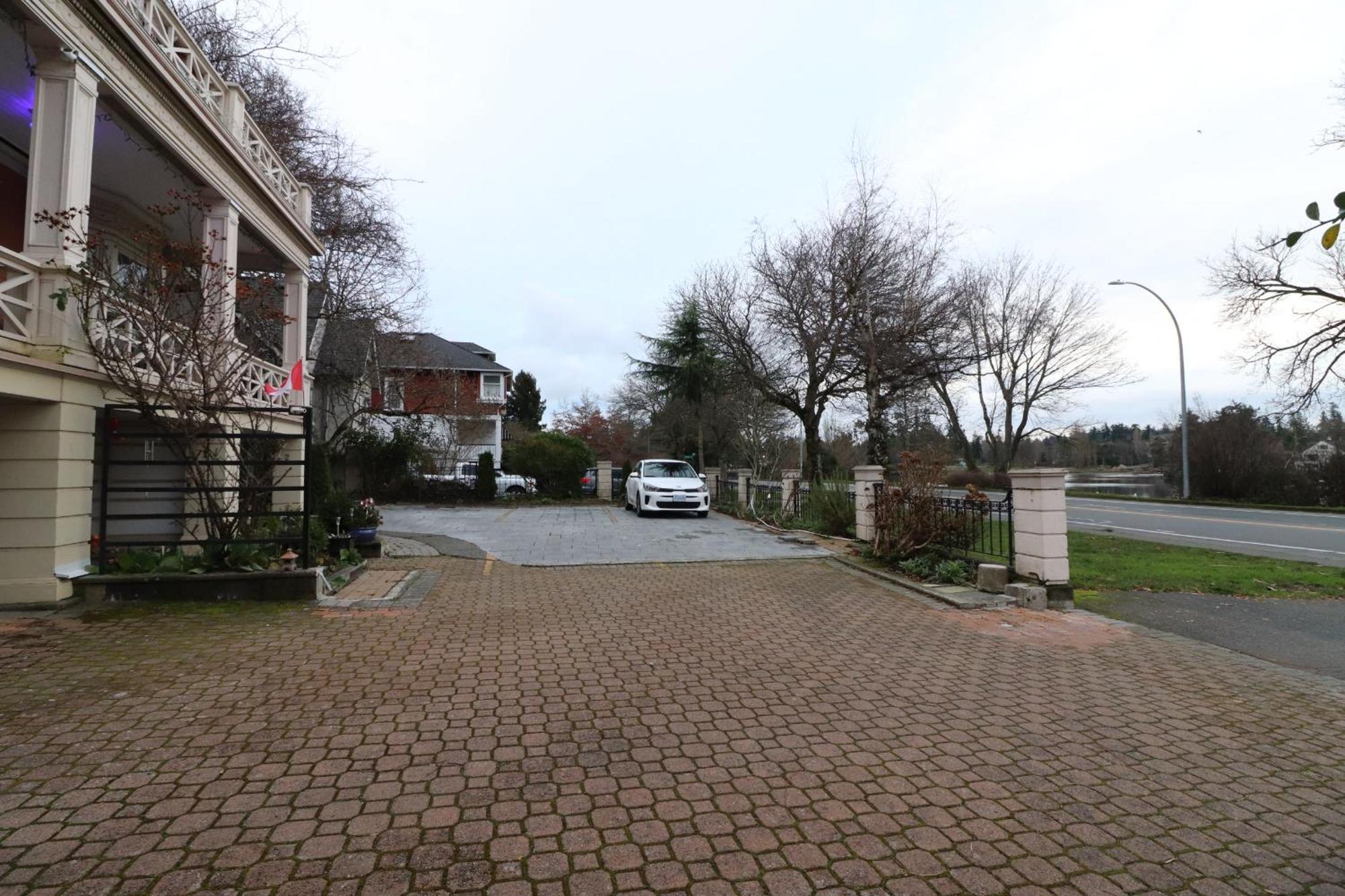 Lipton Place By Elegant Waterfront Esquimalt 외부 사진